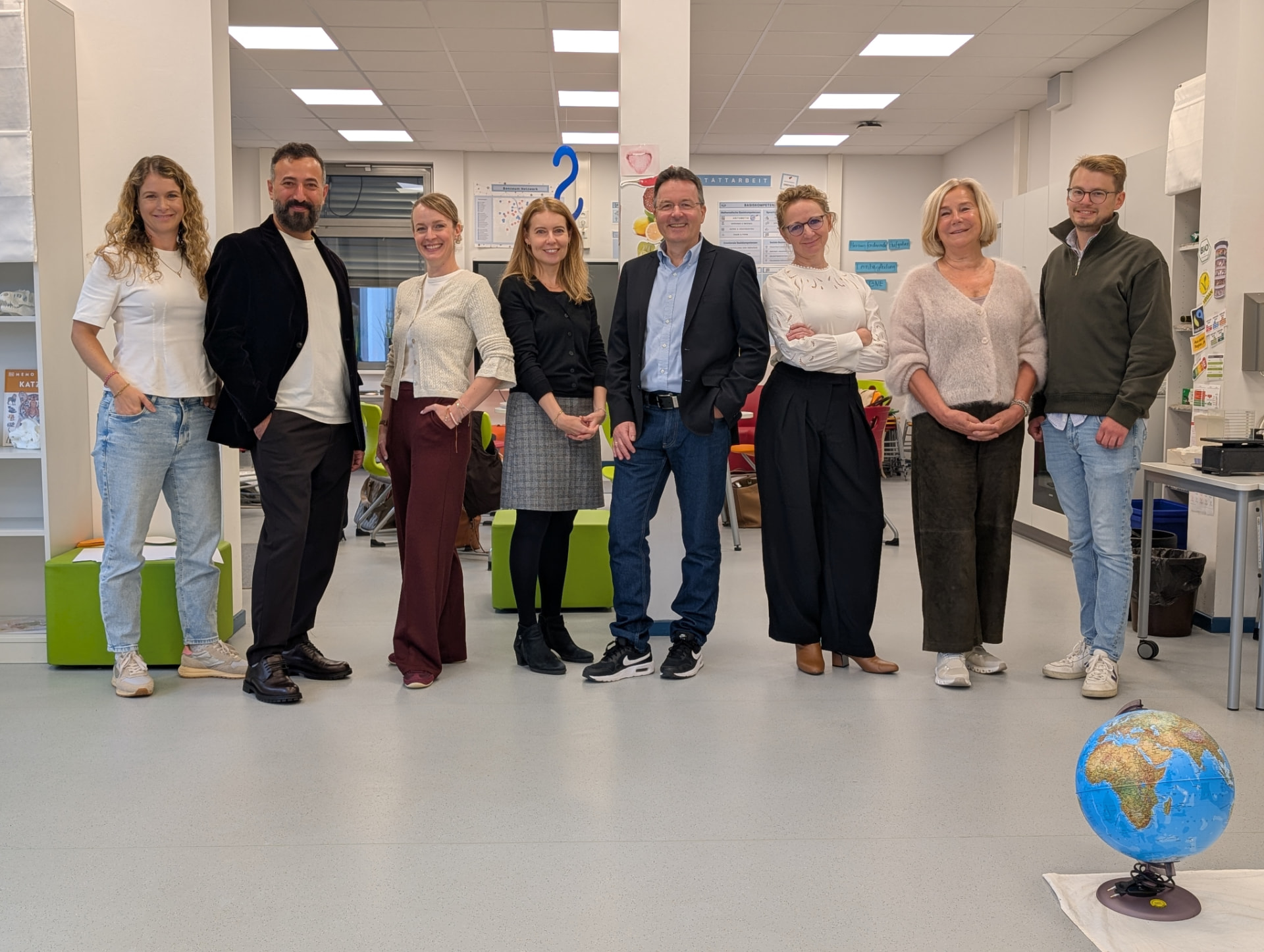 Das BONNEUM-Team gemeinsam in der Lernwerkstatt